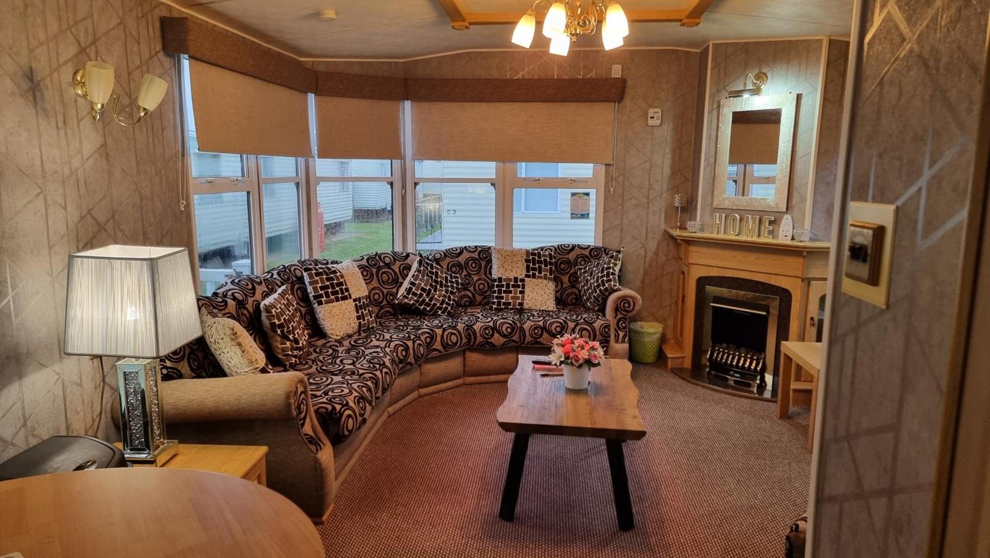 8 Birth Caravans Hire Caravan Number C4 Apartment *